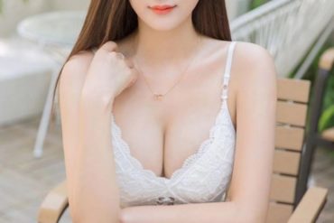 北京外围模特播音主持兼职超长笔直筷子腿97年南方人净高176D五官精致性格开朗