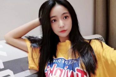广州外围模特166D00年廣州超甜小女友～皮肤雪白嫩滑小蛮腰甜美气质清纯甜美～～