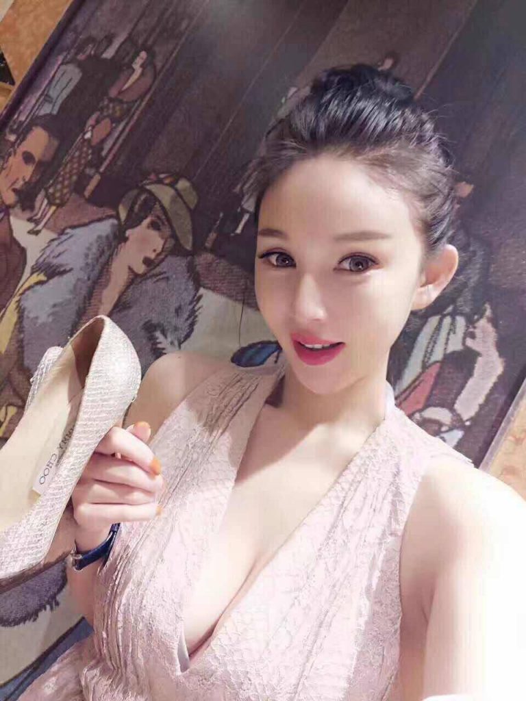 广州外围模特首开兼职新加坡海归男人装应邀模特瑜伽健身达人浑身雪白175F身材火辣翘臀长腿 - 3 - https://vip.gstudiovip.com/gz/%e5%b9%bf%e5%b7%9e%e5%a4%96%e5%9b%b4%e6%a8%a1%e7%89%b9%e9%a6%96%e5%bc%80%e5%85%bc%e8%81%8c%e6%96%b0%e5%8a%a0%e5%9d%a1%e6%b5%b7%e5%bd%92%e7%94%b7%e4%ba%ba%e8%a3%85%e5%ba%94%e9%82%80%e6%a8%a1%e7%89%b9.html