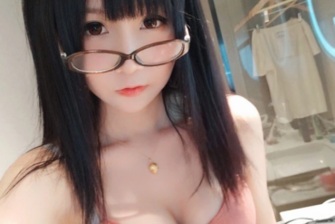 广州外围模特00后舞蹈生168cm45kgD温柔乖巧听话甜甜酒窝全身雪白