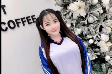广州外围模特兼职腿模170cm全身雪白零整容零纹身真实e胸A4腰筷子腿常年坚持健身房锻炼
