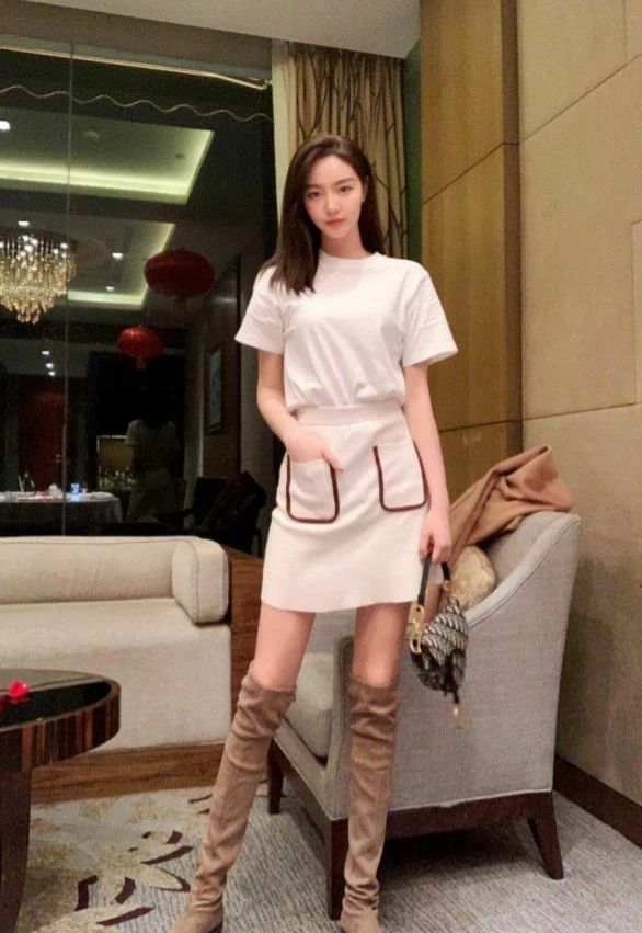 上海外围模特学生淘宝学生装170D02年 - 7 - https://vip.gstudiovip.com/sh/%e4%b8%8a%e6%b5%b7%e5%a4%96%e5%9b%b4%e6%a8%a1%e7%89%b9%e5%ad%a6%e7%94%9f%e6%b7%98%e5%ae%9d%e5%ad%a6%e7%94%9f%e8%a3%85170d02%e5%b9%b4.html