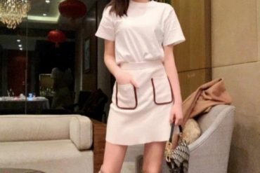 上海外围模特学生莉莉03165c在校学生无风尘气白小纯皮肤雪白筷子腿微笑天使