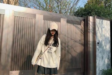 上海外围模特小若英97年168cm.34D天然O整有验证籍贯江苏天然美人皮肤透白小刘若英爱好瑜伽健身躯体柔软收放自如敏感体质