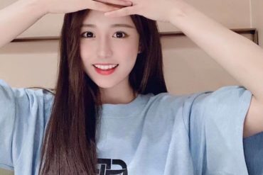 上海外围模特新人刚到00后维吾尔族小姑娘165D在校生擅长舞蹈钢琴性格温柔谈吐文雅异域风可纯可大米