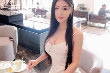 上海外围模特纯兼职川妹子全身大牌高素质见16898C极白嫩滑