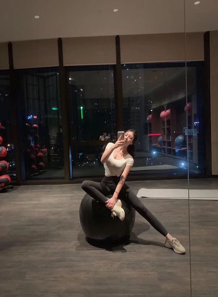 上海外围模特小若英97年168cm.34D天然O整有验证籍贯江苏天然美人皮肤透白小刘若英爱好瑜伽健身躯体柔软收放自如敏感体质 - 1 - https://vip.gstudiovip.com/sh/%e4%b8%8a%e6%b5%b7%e5%a4%96%e5%9b%b4%e6%a8%a1%e7%89%b9%e5%b0%8f%e8%8b%a5%e8%8b%b197%e5%b9%b4168cm-34d%e5%a4%a9%e7%84%b6o%e6%95%b4%e6%9c%89%e9%aa%8c%e8%af%81%e7%b1%8d%e8%b4%af%e6%b1%9f%e8%8b%8f.html