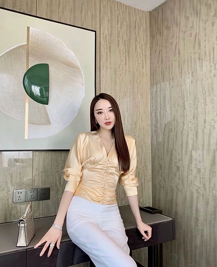上海外围模特173CMD.時尚穿搭博主高學歷高素質 - 1 - https://vip.gstudiovip.com/sh/%e4%b8%8a%e6%b5%b7%e5%a4%96%e5%9b%b4%e6%a8%a1%e7%89%b9173cmd-%e6%99%82%e5%b0%9a%e7%a9%bf%e6%90%ad%e5%8d%9a%e4%b8%bb%e9%ab%98%e5%ad%b8%e6%ad%b7%e9%ab%98%e7%b4%a0%e8%b3%aa.html
