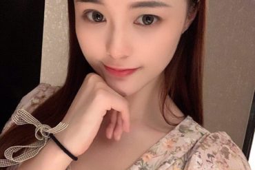 上海外围模特人首开学生假期兼职03年165c邻家女孩萌萌哒性格温柔声音好听善解人意肤白貌美蜂腰翘臀校花妹妹人见人爱碧玺