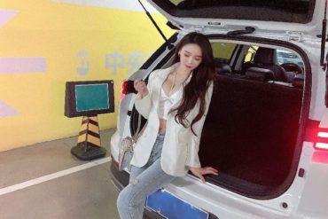 上海外围模特00年湖南湘妹子169C修长美腿小蛮腰苗条性感甜甜的她水灵灵大眼睛超乖超温柔完胜你的任何前任上视艺术学院艺术专业有涵养衣品好