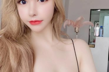 深圳外围模特177G前凸后翘欧美身材大pp