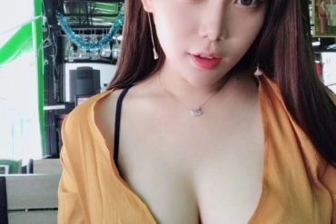 深圳外围模特175天然D健身教练瑜伽导师肤白貌美五官精致性感蜜桃臀大长腿