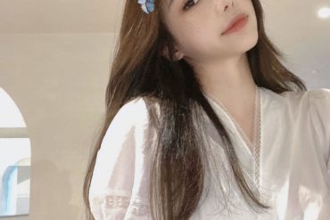深圳外围模特你的二次元小学妹已上线166E天然真乖巧可爱00年童颜巨ru软萌软萌娃娃音