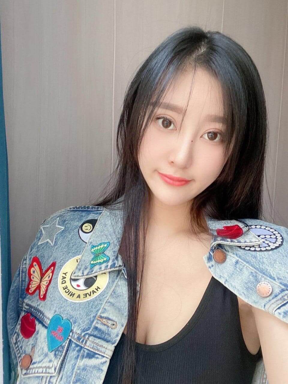 深圳外围模特98年173D肤白貌美清纯气质温柔 - 7 - https://vip.gstudiovip.com/sz/%e6%b7%b1%e5%9c%b3%e5%a4%96%e5%9b%b4%e6%a8%a1%e7%89%b998%e5%b9%b4173d%e8%82%a4%e7%99%bd%e8%b2%8c%e7%be%8e%e6%b8%85%e7%ba%af%e6%b0%94%e8%b4%a8%e6%b8%a9%e6%9f%94.html