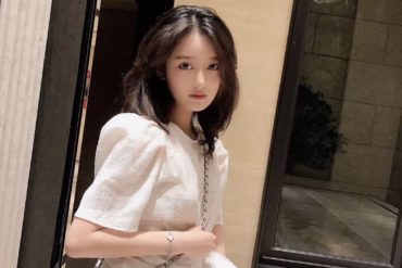 深圳外围模特网红主播大E170cm性感声音极sao大胸大臀丰满型情趣m比较敏感水多