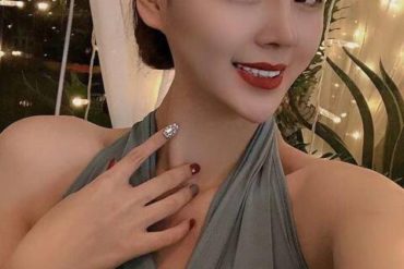 深圳外围模特00168E真极品白小纯唯美主义能让你回忆到温馨的小甜蜜秀外慧中双眼秋波闪酥一胸玉兔颠两腮飞红霞美艳若貂蝉