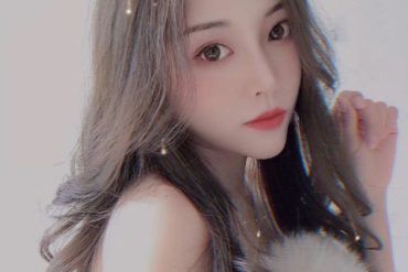 武汉外围模特美院在校学生171D皮肤白皙水嫩活好乖巧