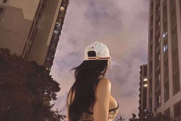 天津外围模特175C极品仙女可甜可盐真实00年上粉下粉通体雪白长腿细腰S身材