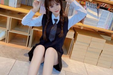 昆明外围模特166C混血艺术系校花学妹古灵精怪活泼可爱
