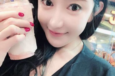 南京外围模特大米短期兼职176真实D体重9899年雪白A4腰长腿女神