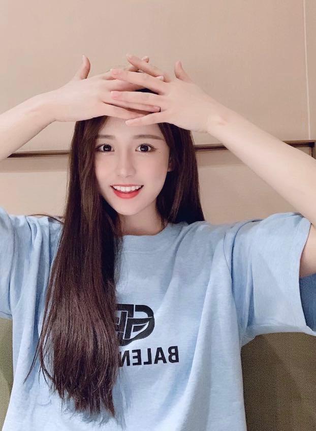 厦门外围模特首次拍摄真实学生兼职短开00～166C~42kg - 3 - https://vip.gstudiovip.com/%e5%8e%a6%e9%97%a8%e5%a4%96%e5%9b%b4%e6%a8%a1%e7%89%b9%e9%a6%96%e6%ac%a1%e6%8b%8d%e6%91%84%e7%9c%9f%e5%ae%9e%e5%ad%a6%e7%94%9f%e5%85%bc%e8%81%8c%e7%9f%ad%e5%bc%8000%ef%bd%9e166c42kg.html