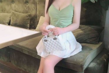 厦门外围模特02年jk学生妹首次02年净176Ca4腰大长腿95斤