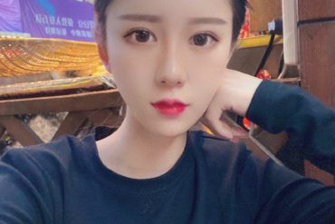 成都外围模特新人170C兼职艺校学生婀娜多姿清纯甜美皮肤雪白温柔不事水多活好