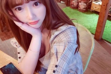 温州外围模特刚到01新人168D身材比例完美声音甜美短期兼职