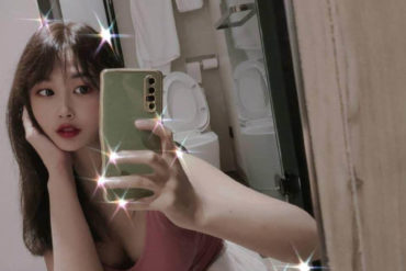厦门外围模特01年超雪白皮肤168E童颜巨乳初恋脸上下粉女友体验