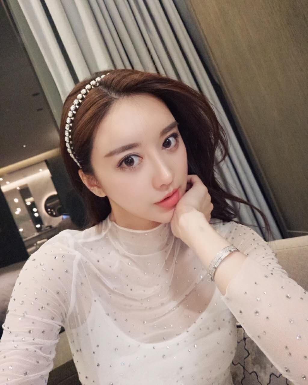 香港外围模特170E真胸雪白天然无整性格温柔气质女神 - 5 - https://vip.gstudiovip.com/%e9%a6%99%e6%b8%af%e5%a4%96%e5%9b%b4%e6%a8%a1%e7%89%b9170e%e7%9c%9f%e8%83%b8%e9%9b%aa%e7%99%bd%e5%a4%a9%e7%84%b6%e6%97%a0%e6%95%b4%e6%80%a7%e6%a0%bc%e6%b8%a9%e6%9f%94%e6%b0%94%e8%b4%a8%e5%a5%b3.html