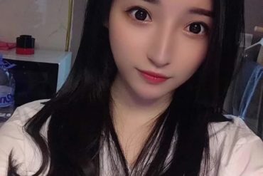 长沙外围模特168cmC2002全身雪白无纹身筷子腿A4腰