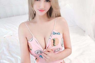 天津外围模特175C极品仙女可甜可盐真实00年上粉下粉通体雪白长腿细腰S身材
