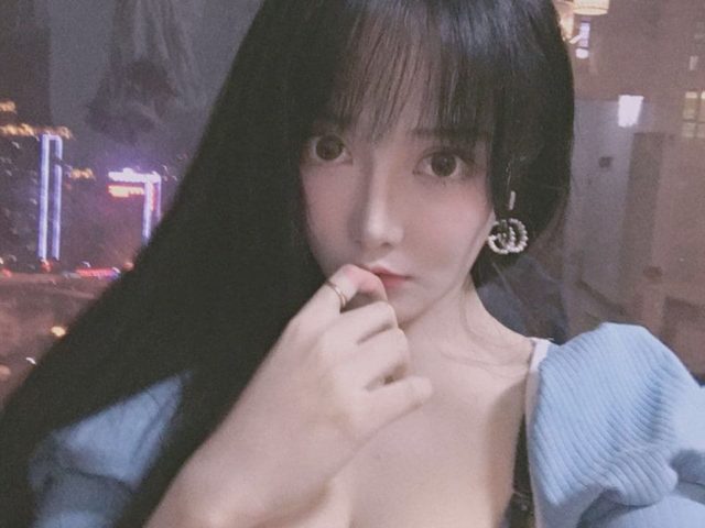 昆明外围模特第一胸模16836F真胸短暂兼职大学本科刚毕业研究生备考中 - 81 - https://vip.gstudiovip.com/new/page/51