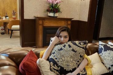 厦门外围模特新人白小纯166C天然0整皮肤巨白