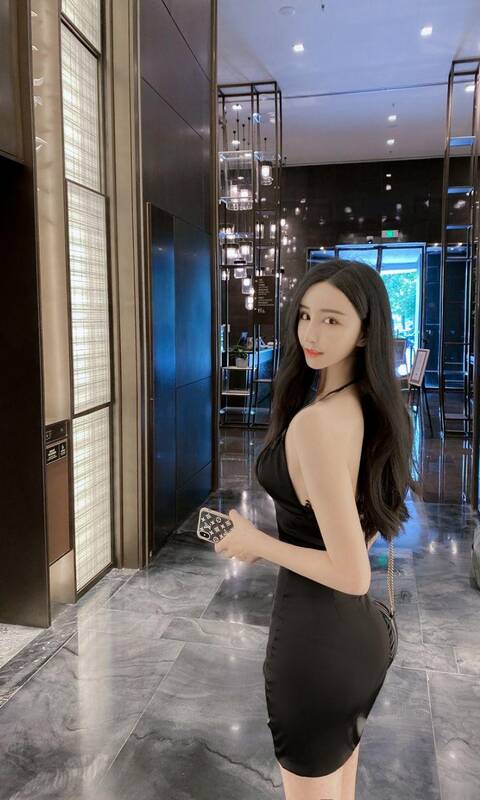 南京外围女模特巨乳兼职最新动态