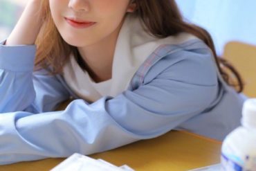 福州外围模特极品网红新人干练短发身材娇小166C腿细身材好真实网红兼职短开99年