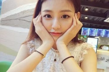 长沙外围模特168cmC2002全身雪白无纹身筷子腿A4腰