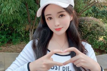 温州外围模特新人首开身高166C身材比例完美A4腰