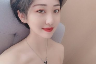 天津外围模特极品大骚骚骚178E黑丝大长腿性感女神